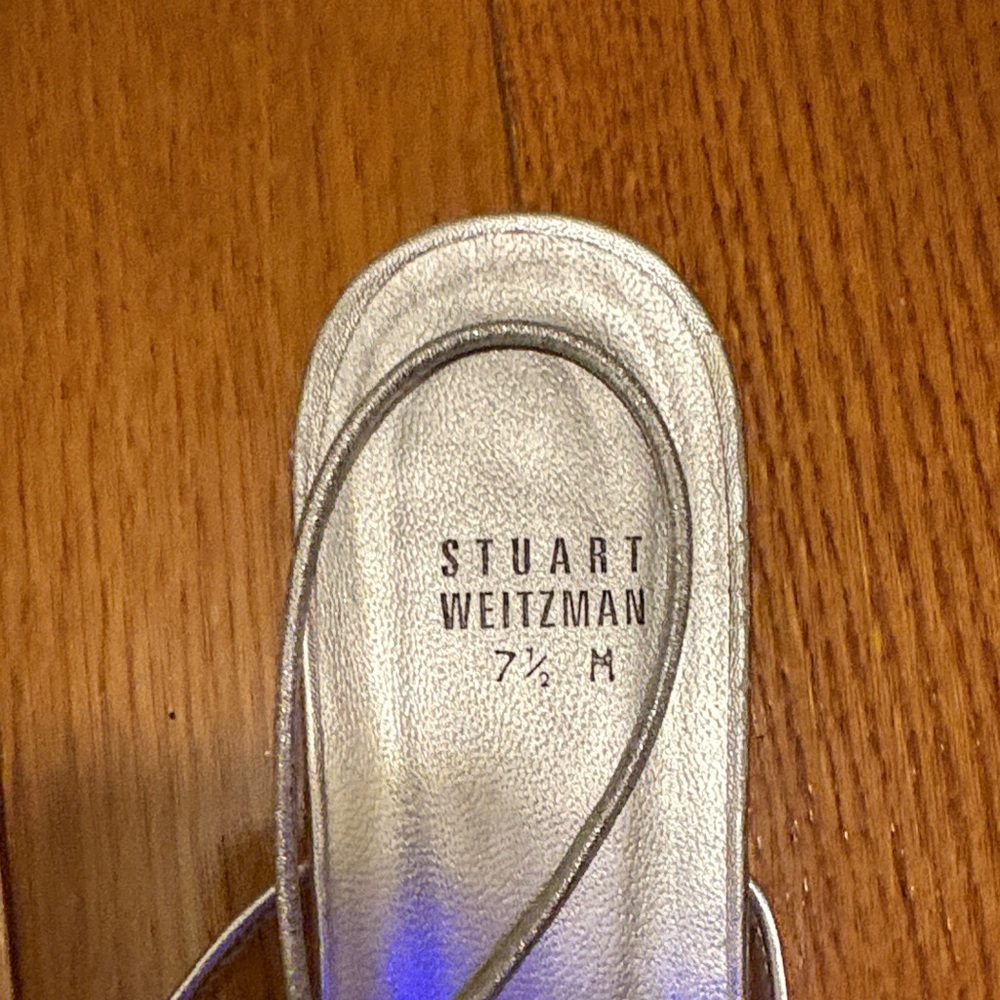 Stuart Weitzman Metallic Silver Flat Sandals - Picture 4 of 11